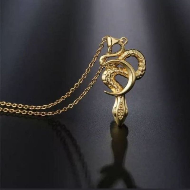 Collier pendentif serpent doré vintage